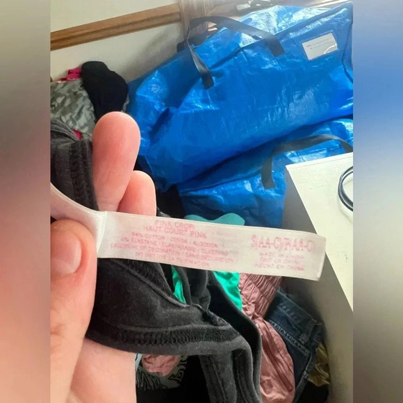 Pink - Crop - Sports Bra - Picture 2 of 7